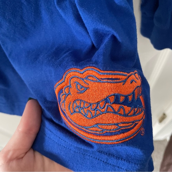 PINK VS GATORS SWEATSHIRT - Picture 6 of 6